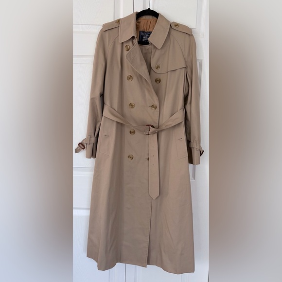 Burberry Jackets & Blazers - Burberry Vintage Long Kensington Heritage
Trench Coat Women’s size 14